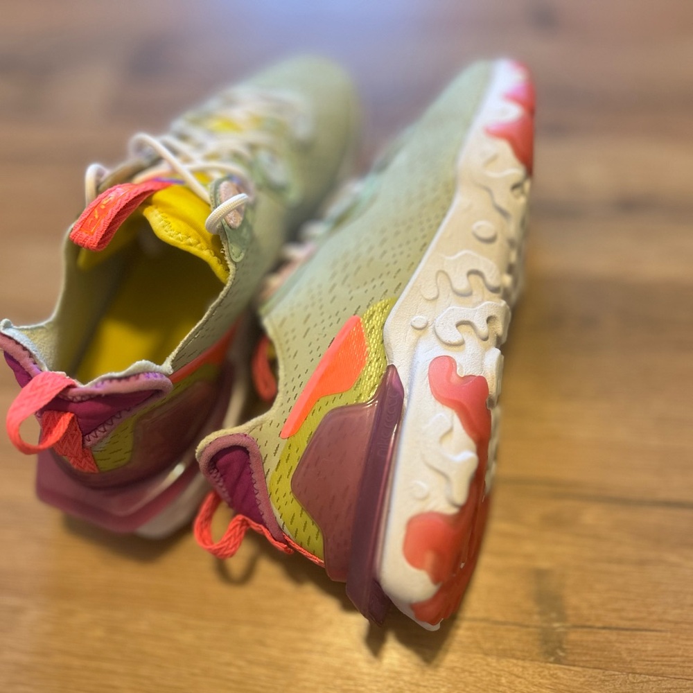 SALE!! RARE Nike React Vision D/SM/X Women’s Sneakers Size 9.5 Pistachio Frost - Picture 8 of 11